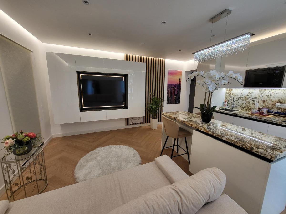 Grozavesti Luxury Apartment With 2 Rooms Bukareszt Zewnętrze zdjęcie